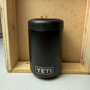 Yeti Rambler 12oz Colster Can Cooler Black